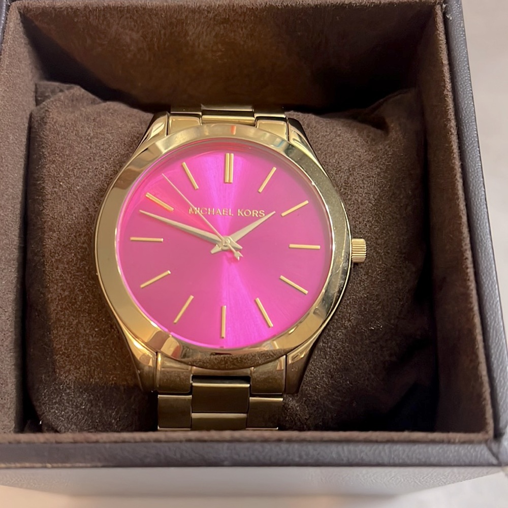 Michael Kors watch - Picture 2 of 3